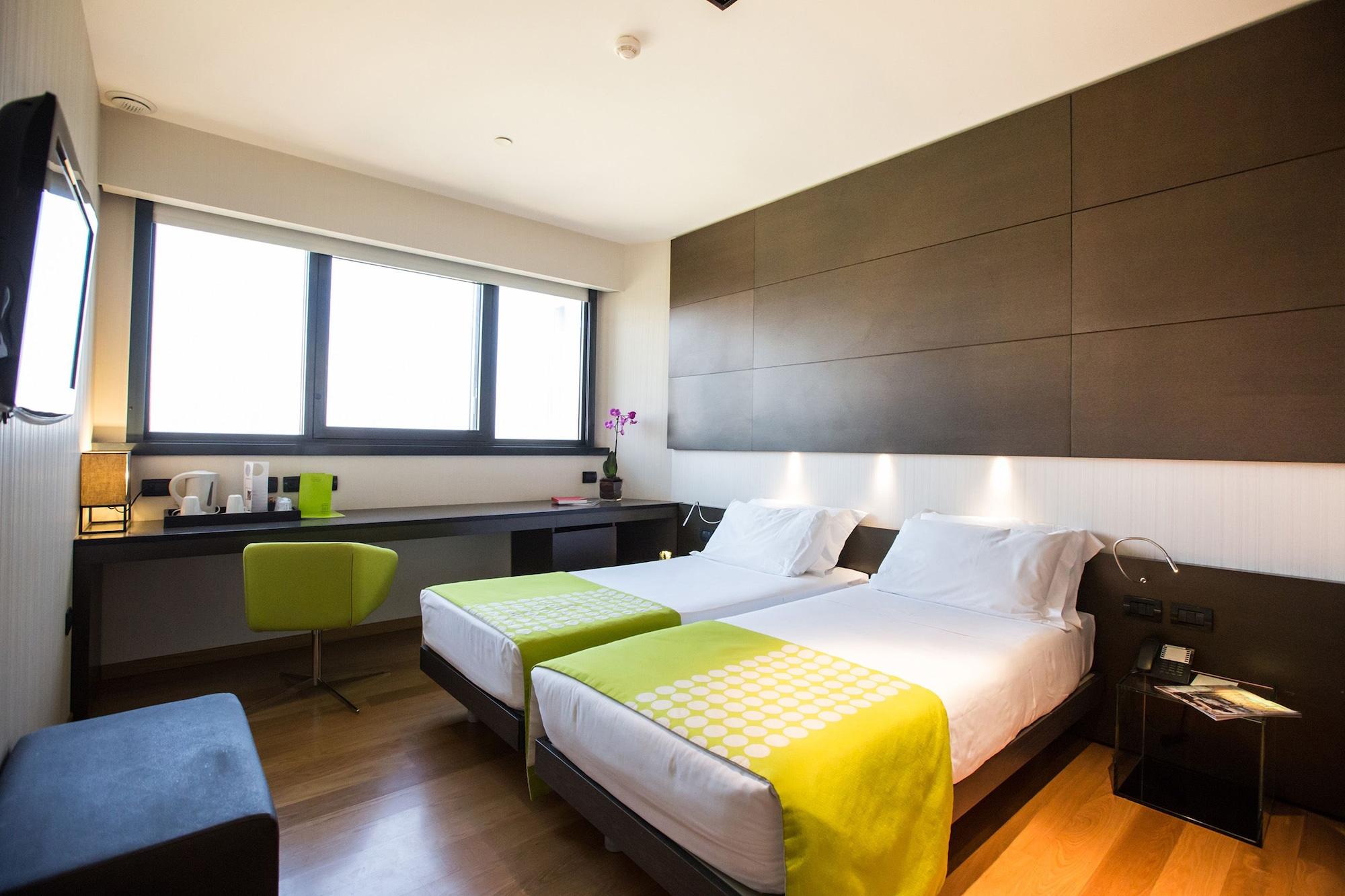 Best Western Plus The Hub Hotel Милано Екстериор снимка