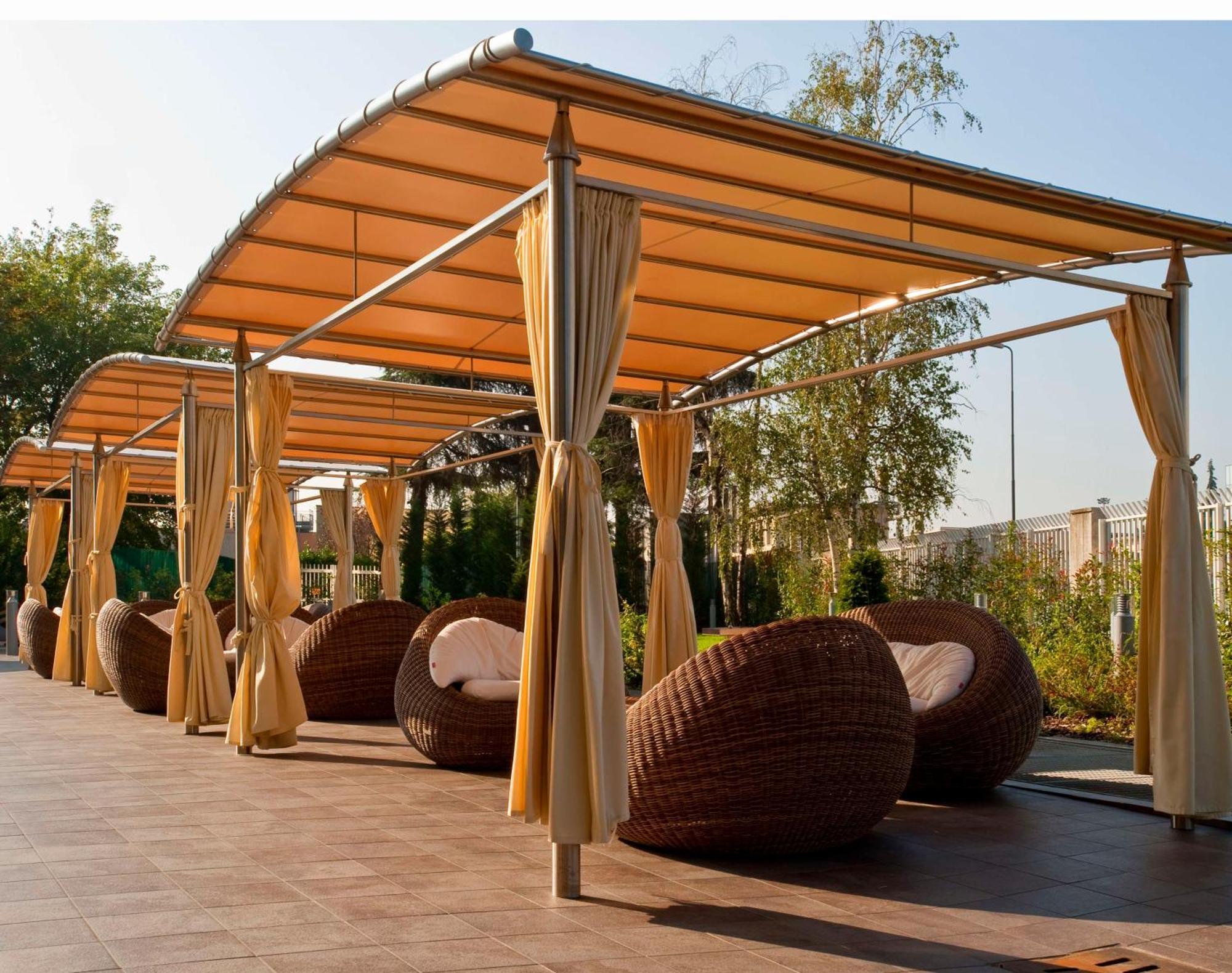 Best Western Plus The Hub Hotel Милано Екстериор снимка
