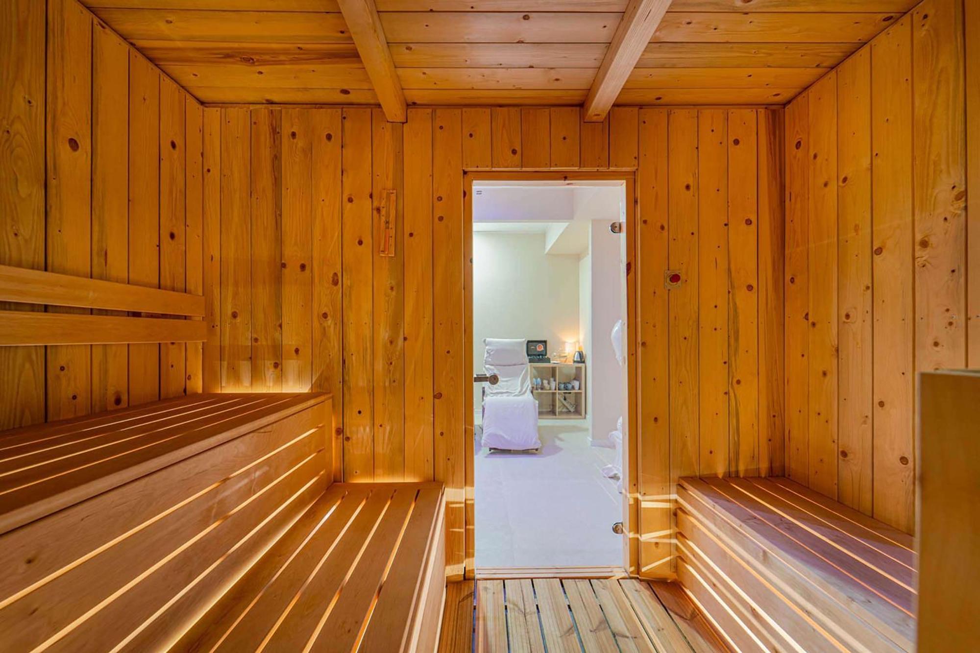 Best Western Plus The Hub Hotel Милано Екстериор снимка