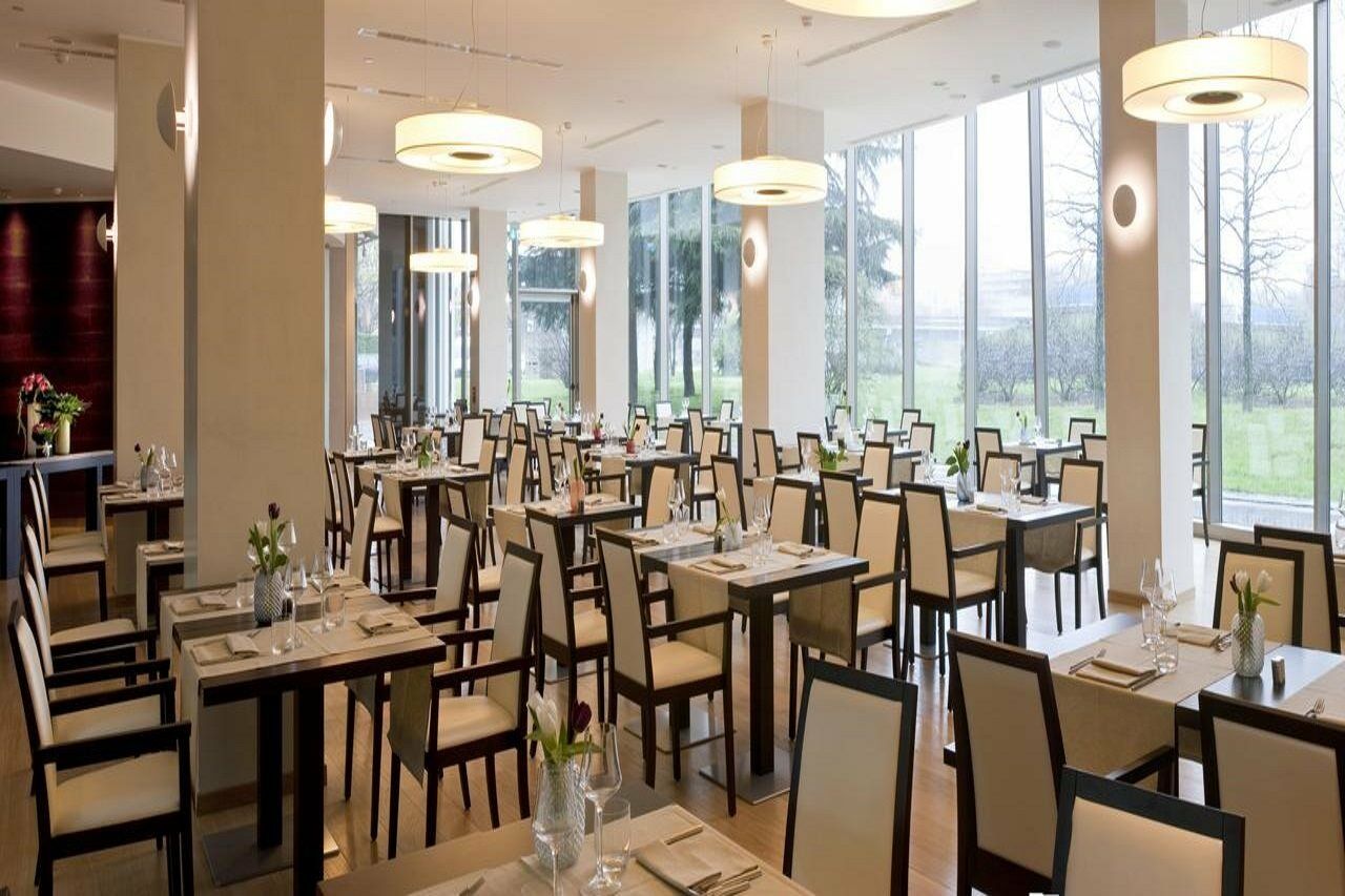 Best Western Plus The Hub Hotel Милано Екстериор снимка